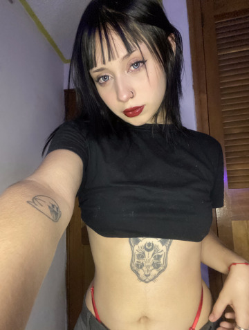 are punk girls with tattoos your thing or no? (18f)