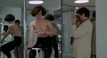 sigourney weaver - 'half moon street'