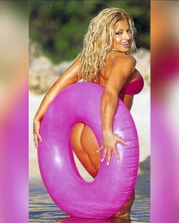 trish stratus