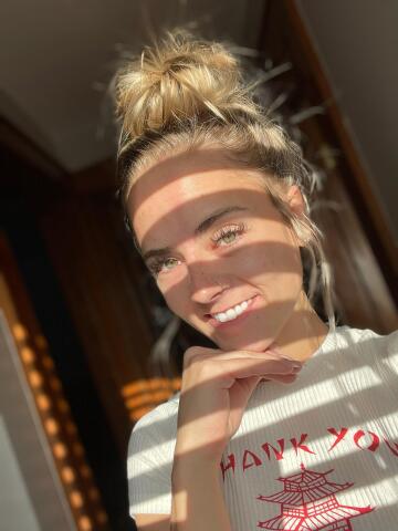 good morning! 😁 (24, f)