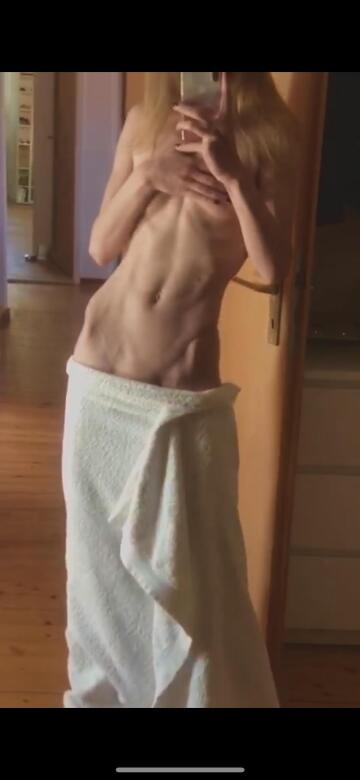low towels are always hot 😍