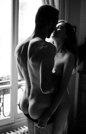 unclothe (by @like.a.sunday.morning)