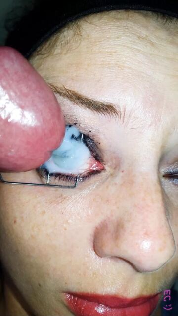 someone is (m)aking me hard !