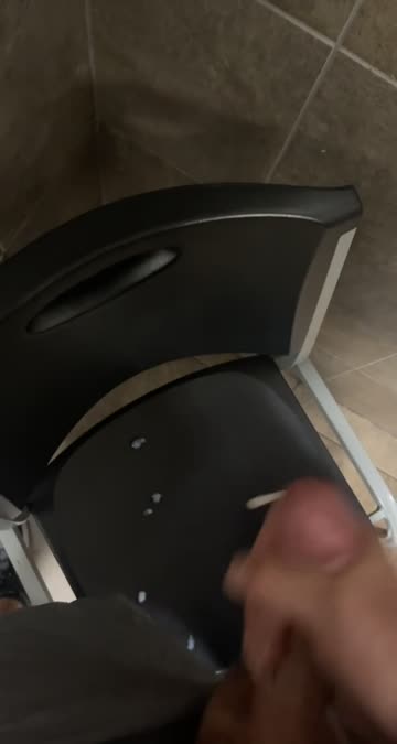 [proof] [2in1] cum in public restroom & cum on furniture (planet fitness)