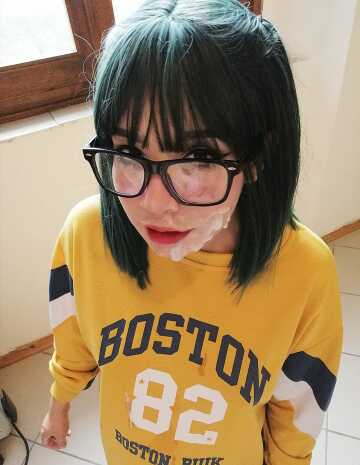 i always beg my boyfriend to cum on my face please 💦🥺😭