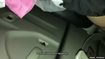 amateur japanese girl sucking dick in a car before doing anal