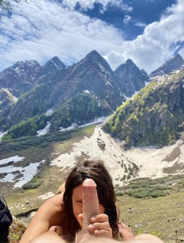 you cant see me 🙈