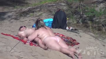 huge ass mommy sucking cock on the beach