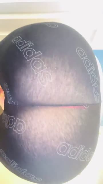 this morning a yoga classmate couldn’t stop staring at my good stretching positions 😀😉 if you are here, here is a close up of my pink thong 🦵🍑