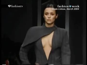 nip slip on runway