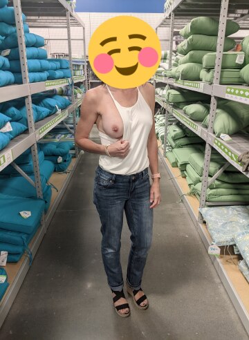 shopping titty [f]lash is always fun, right??