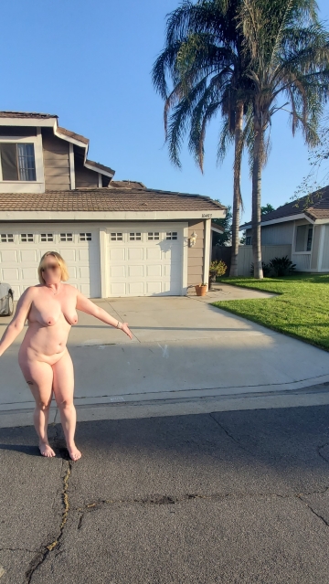 i have a new series i'm starting! send me your (southern california) address and i'll try to post a naked picture in [f]ront of your house! first up: greg's house.