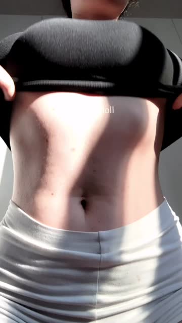 italian bouncing boobs