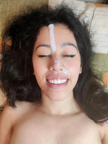 feels so good a thick load on my face ;)