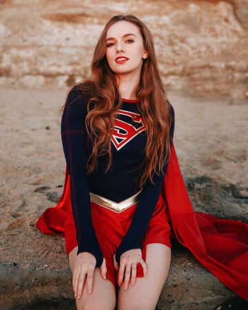 supergirl cosplay by darthlexii