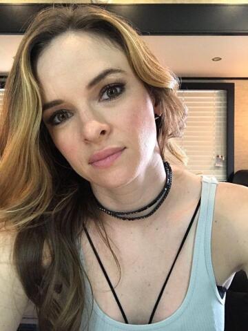 danielle panabaker makes me feel some type of way i can’t explain