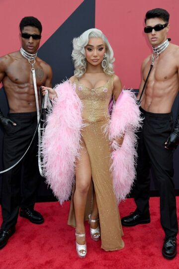 had the good fortune today of being introduced to nikita dragun at the 2019 vmas