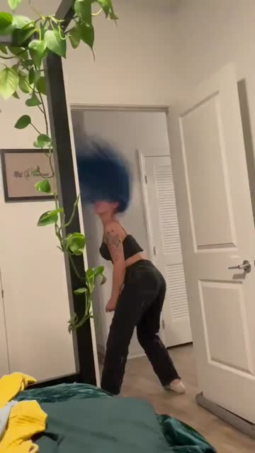 🦋