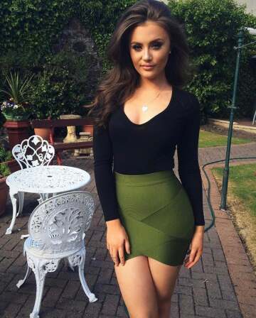 tight green skirt