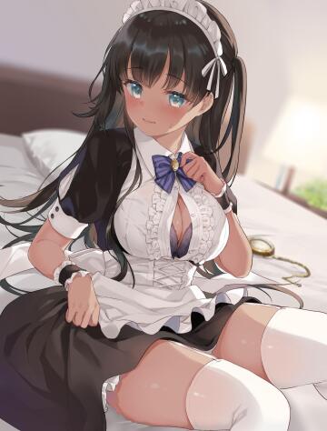 shy maid [original]