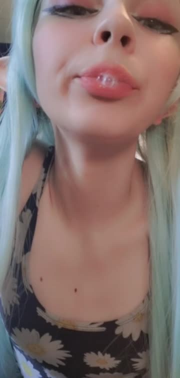 do you like elf sluts who drool for cock? 🤤