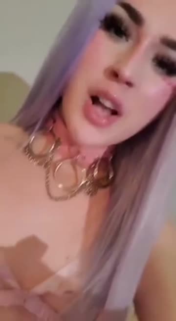 shh closer, come here