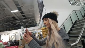 lil screengrab from my public cumwalk, that’s being posted to manyvids on thursday ✌🏼