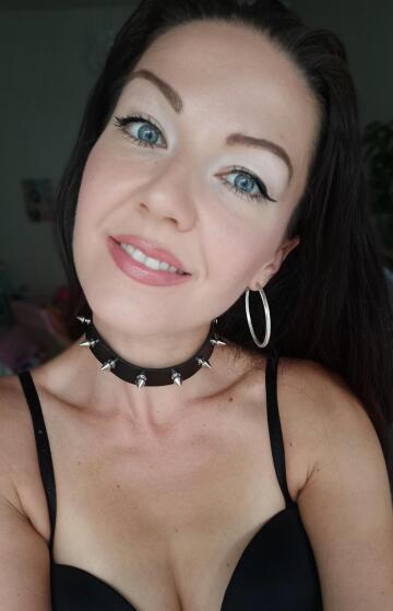 my first collar and first post here. mom, 35yo :)