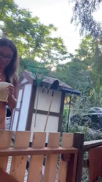 getting the delivery nude outside