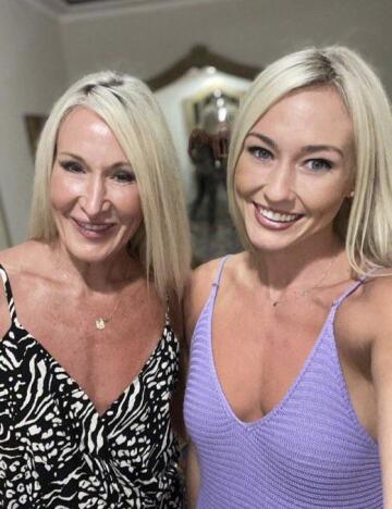 mom and daughter