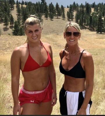 daughter and milf 🥵