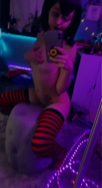 wanna suck on my tits while i suck on your blood?