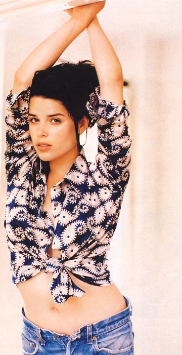neve campbell throwback