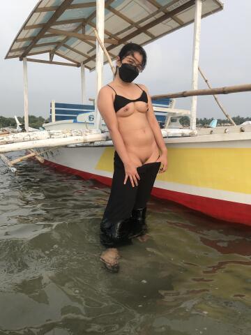 [f] the captain of the boat dared me to flash, i won a free ride!