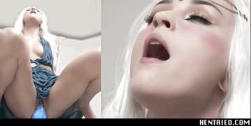 a marvelous elf 🧝🏻‍♀️