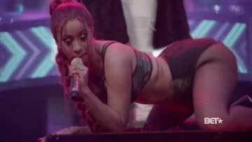 twerking on stage
