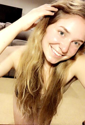 no makeup, no dyes- just blonde hair and and blue green eyes:)