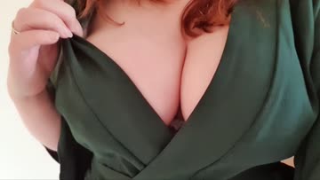 easy access so i can feed you ☺