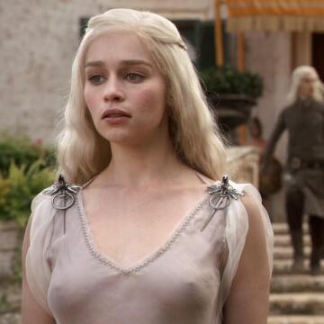 i'm not going to wear a bra anymore. i'm going to be easy with free nipples. after that i will free my breasts from this mere clothes. said emilia clarke