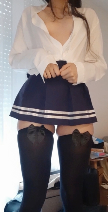 first post here, hope i'm doing it right [3d][school girl]