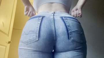 i am obsessed with my butt in these jeans