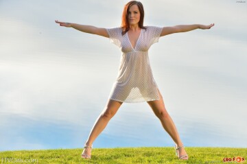 outdoor yoga is great for body and mind