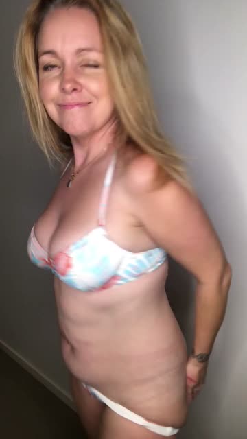 if you like 42 yo amateur milfs up for a good time, i'm your girl