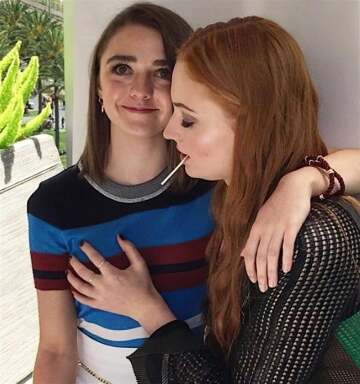 sophie turner and maisie williams have definitely mad out