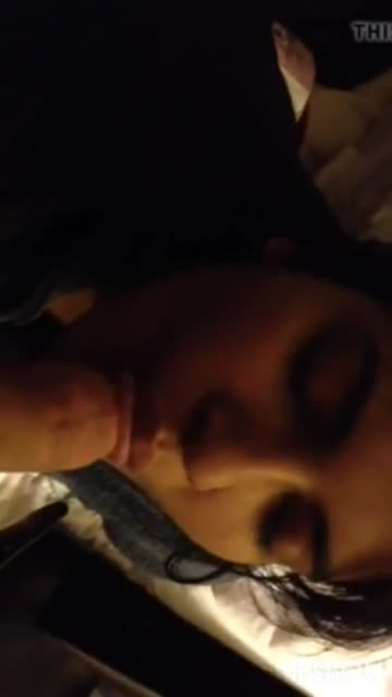 she give awesome reaction when she sucks 💦🍑
