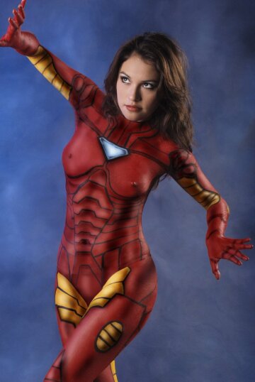 iron man cosplay but she's not wearing a suit
