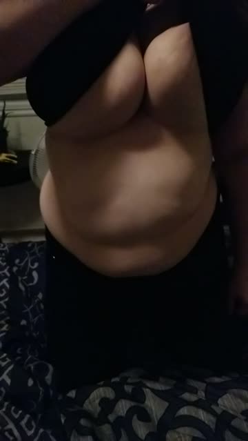 do you like my first titties drop 🥺🥰?