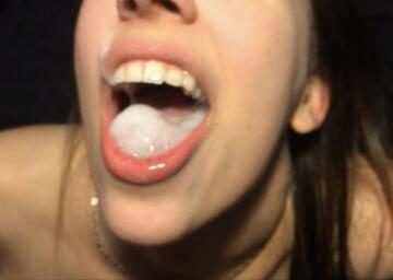 one my favorite screenshot of me. you can tell how happy i am kwowing i'm about to swallow a delicious load!