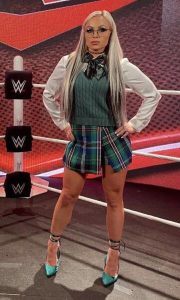 liv givin out schoolgirl vibes