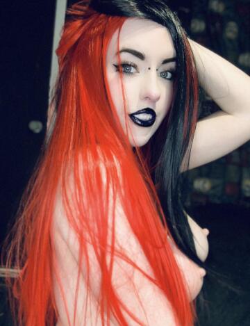 what band are we going to listen to while we fuck? 🖤